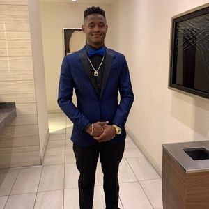 Meet your Posher, Paris